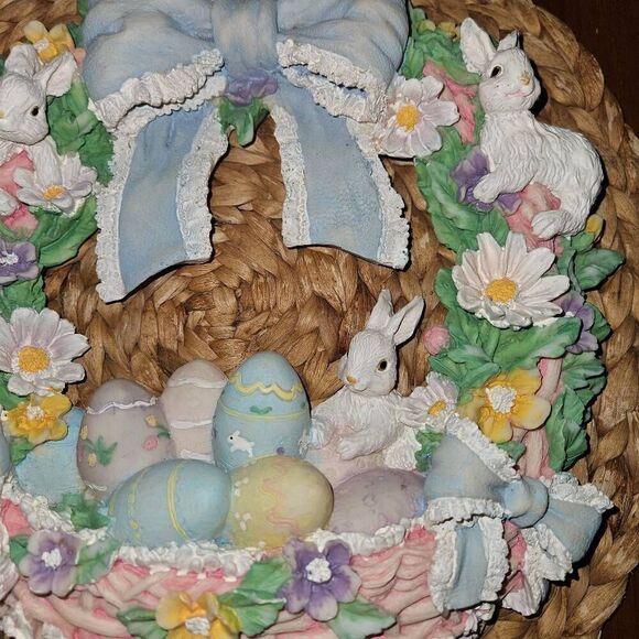 Vintage 1990’s Hand Painted 11” Resin HAPPY EASTER Wreath: Bunny Spring Flowers - Picture 4 of 5